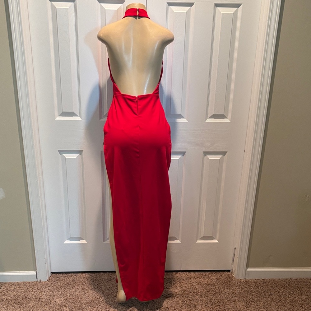 Elegant Red Halter Maxi Dress size S - Picture 5 of 7